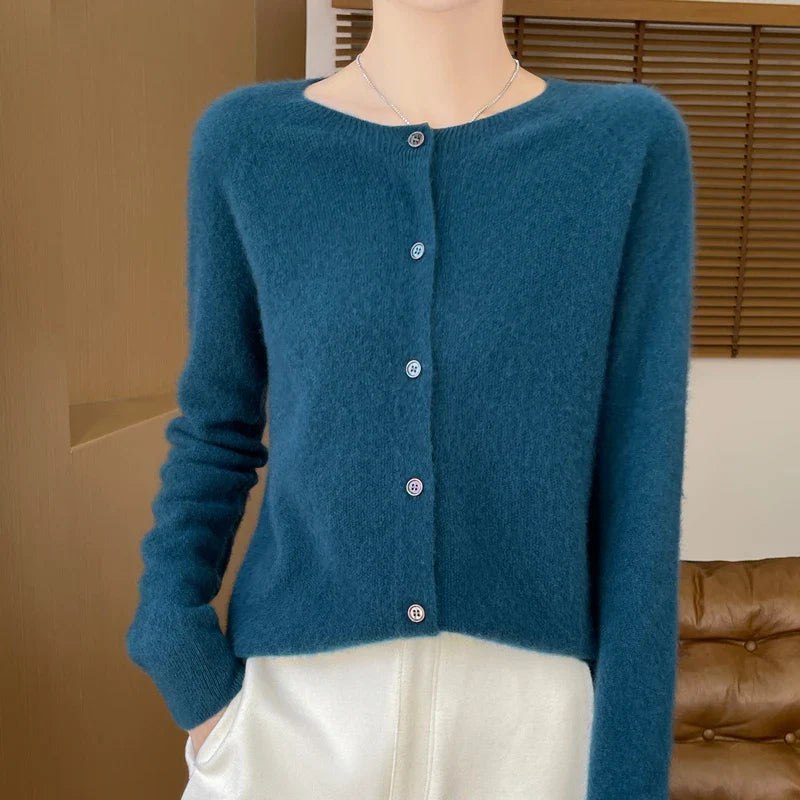 Aline - Cozy Wool Cardigan