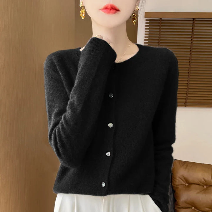 Aline - Cozy Wool Cardigan