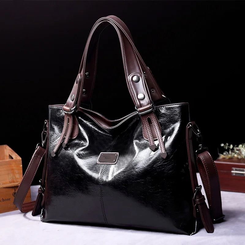 Aura® | Elegant shoulder bag